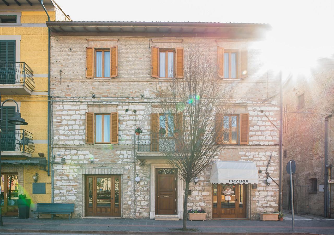 Locanda Il Giullare Pellegrino 安杰利圣母 外观 照片